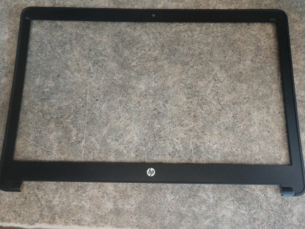 OEM HP PROBOOK650 G1 LCD FRONT BEZEL 838690-001 CON WEBCAM HOLE